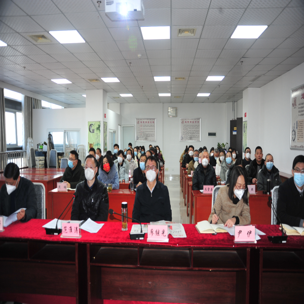 市审计局召开党组理论学习中心组学习暨全局干部职工政治理论学习会议